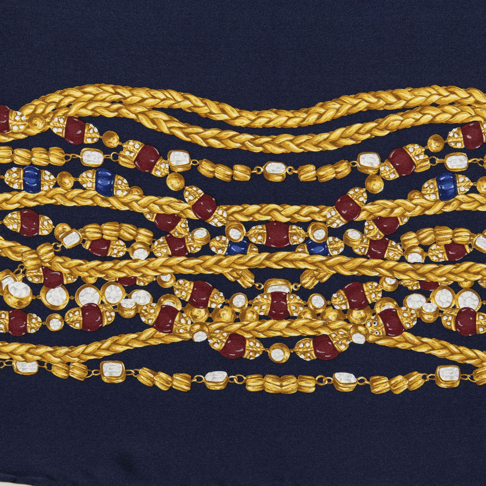Chanel Scarf - Picture 3 of 5